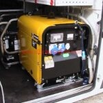 Allestimenti per idraulici realizzato su Opel Movano con scaffali per utensili da lavoro per tecnici e operatori specializzati